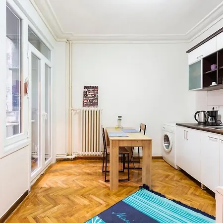 For Digital Nomads & Remote Workers 아파트